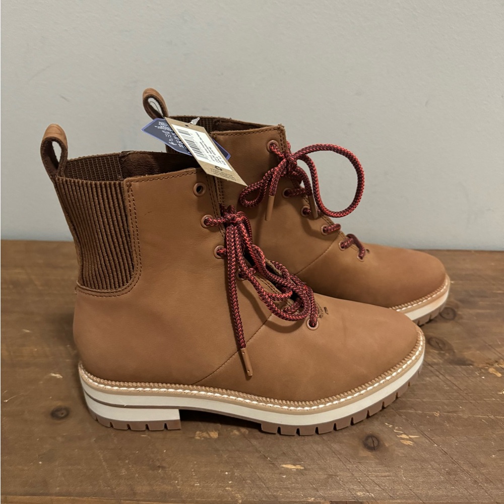 TOMS Brown Lace-Up Ankle Boots 6.5